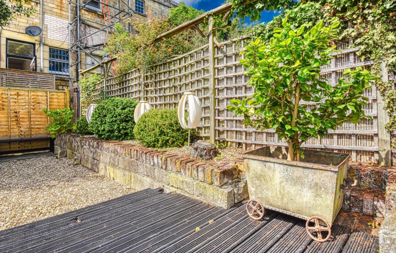 2 Bedroom Apartment In Bath City Centre With Garden & Free Parking Exterior photo