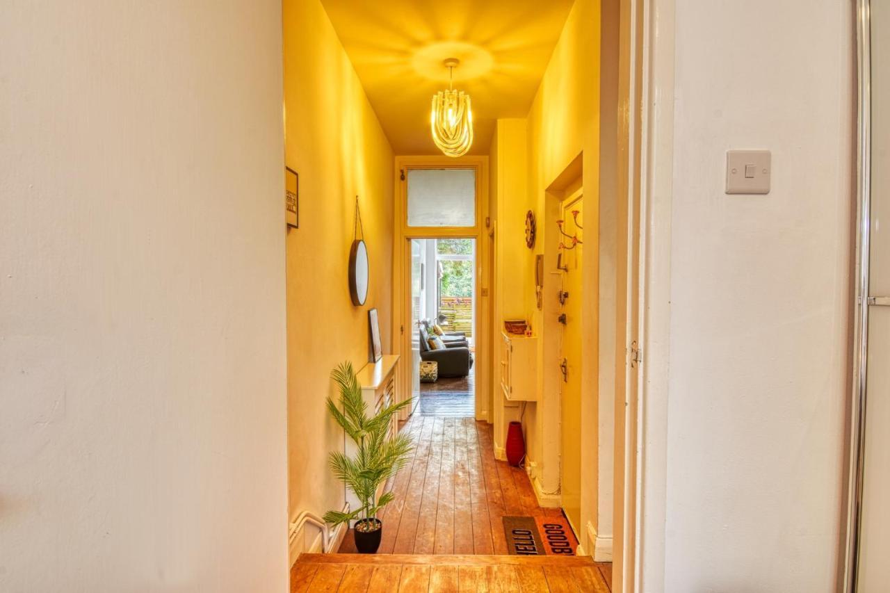 2 Bedroom Apartment In Bath City Centre With Garden & Free Parking Exterior photo