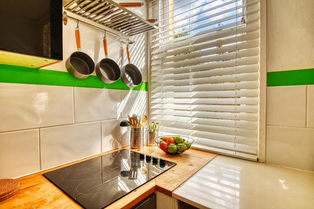 2 Bedroom Apartment In Bath City Centre With Garden & Free Parking Exterior photo