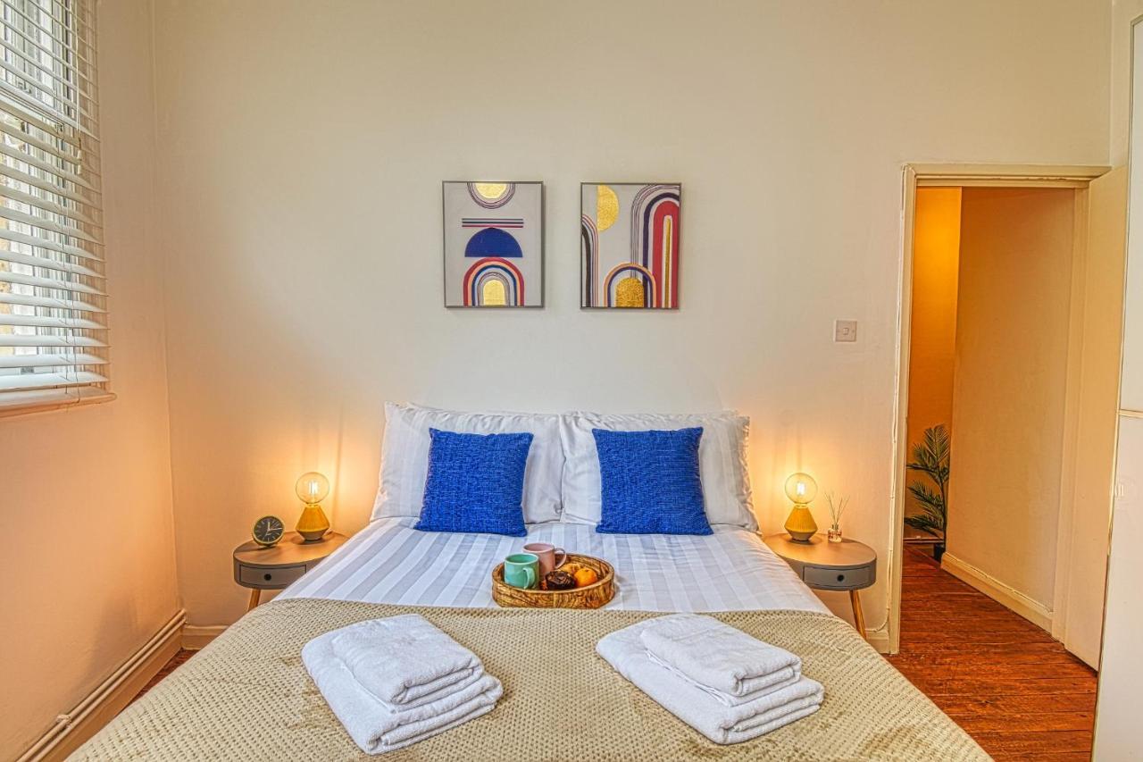 2 Bedroom Apartment In Bath City Centre With Garden & Free Parking Exterior photo